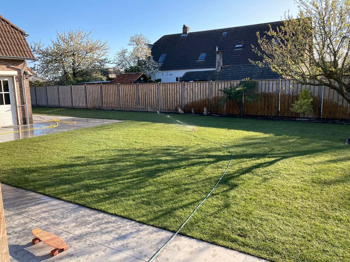 Timothy van Pelt en team aan het werk